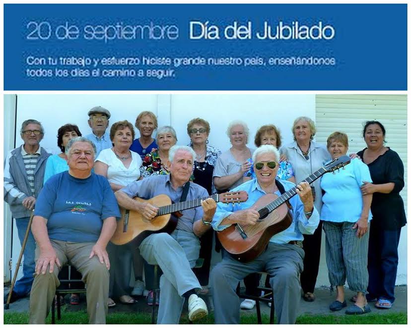 en centro de la foto con una das las guitarras