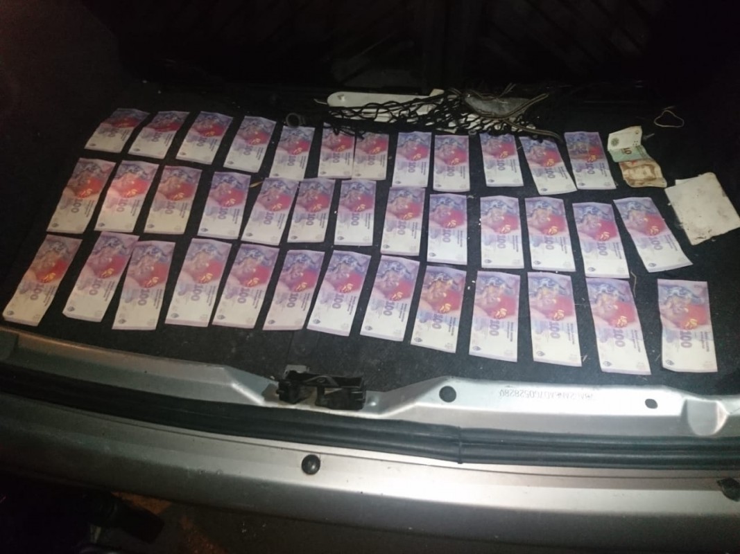 Tambi&eacute;n se incaut&oacute; dinero en efectivo