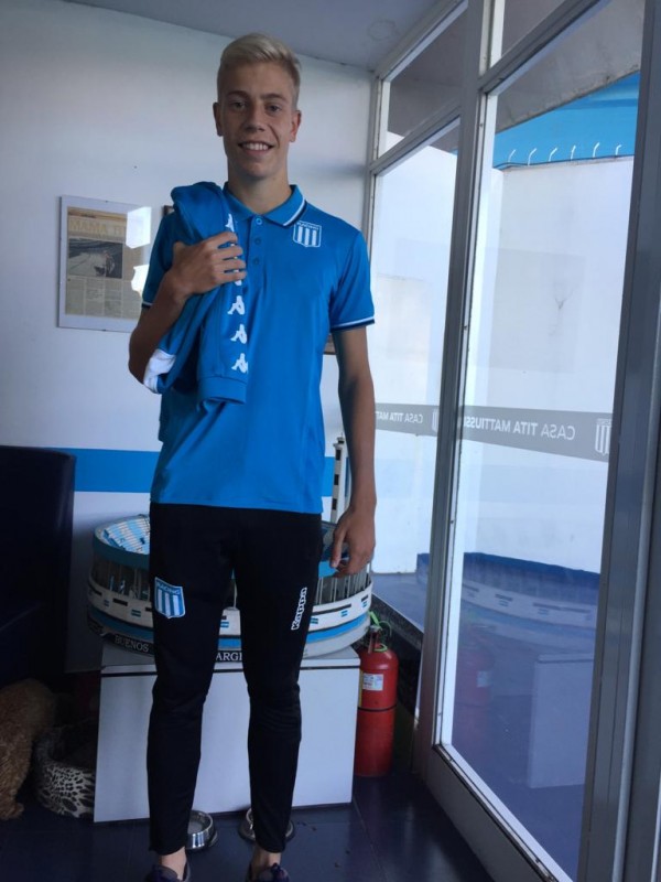 Su hermano, Agust&iacute;n se encuentra en Racing Club de Avellaneda