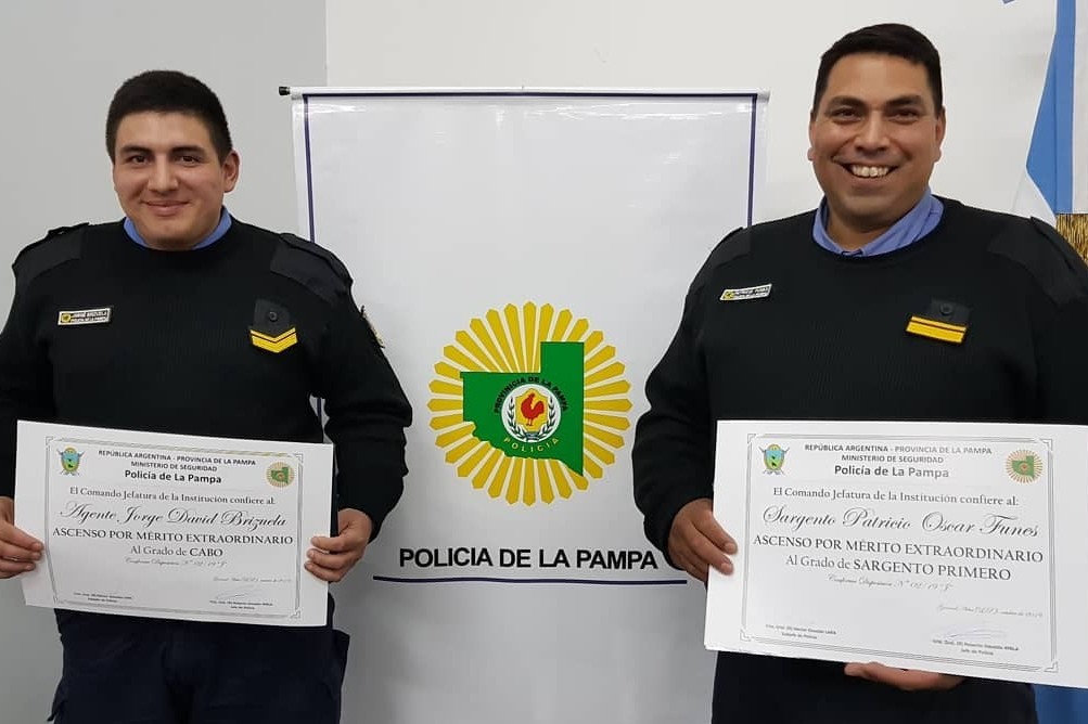 Agente Jorge David Brizuela y el sargento Patricio Oscar Funes  