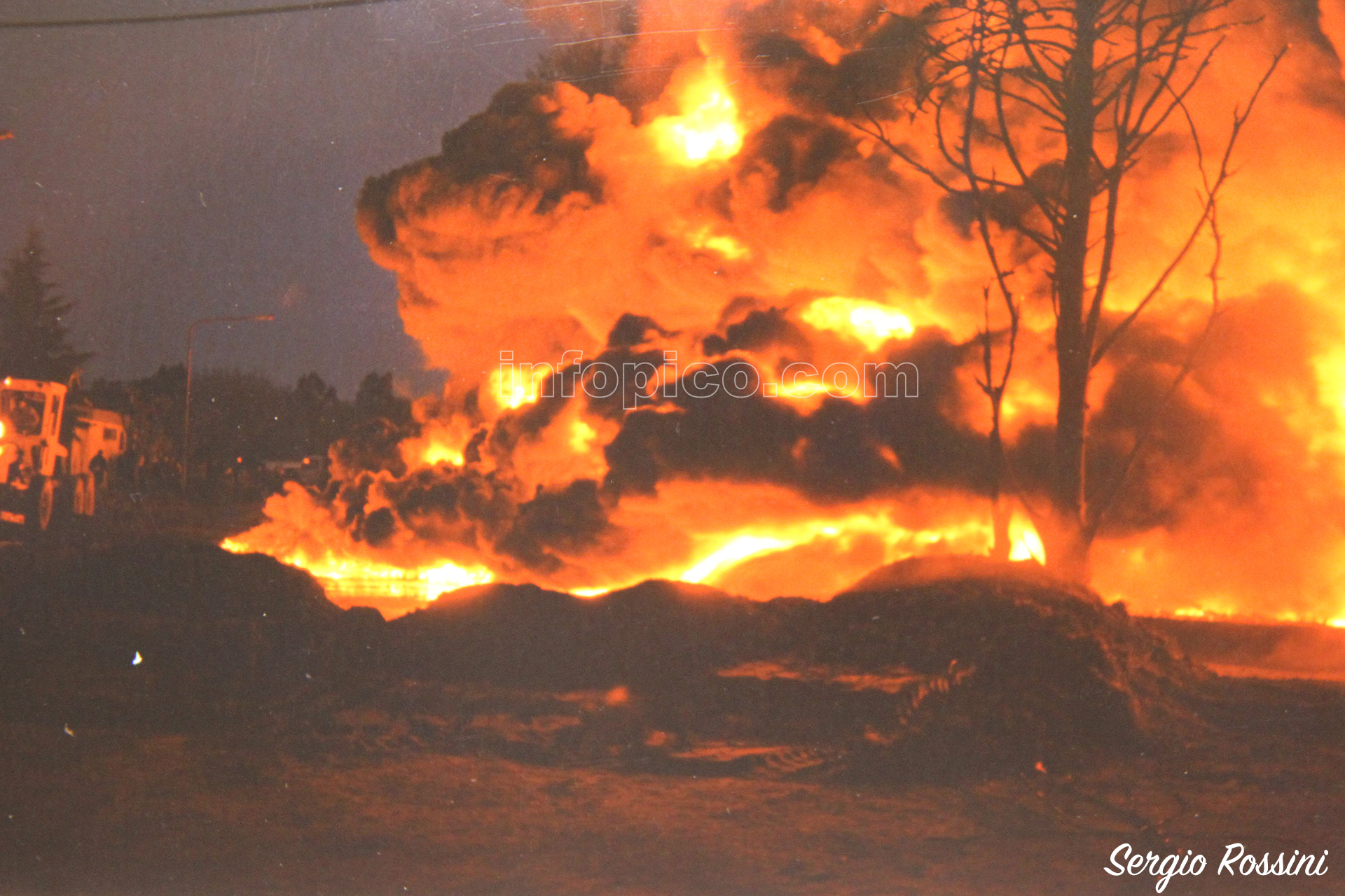 Comenzaba a caer la tarde del día 15 de agosto de 1999 y el fuego no podía ser controlado