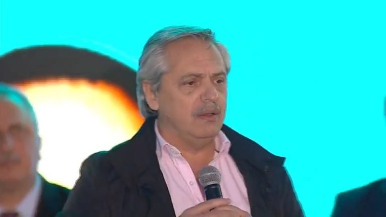 Alberto Fernández: “El día que me esté quedando sin tinta, Cristina me va a alcanzar el cartucho”