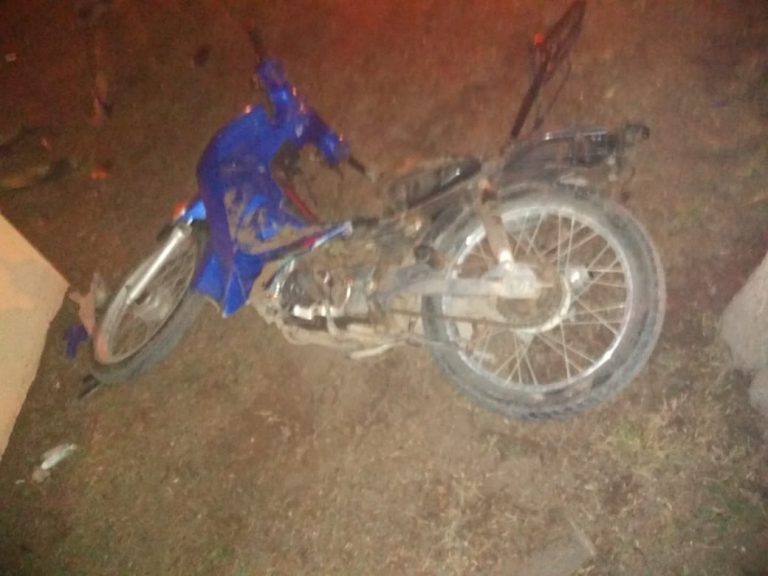 Winifreda: Murió un menor de 15 años tras un fatal choque entre una moto y una camioneta