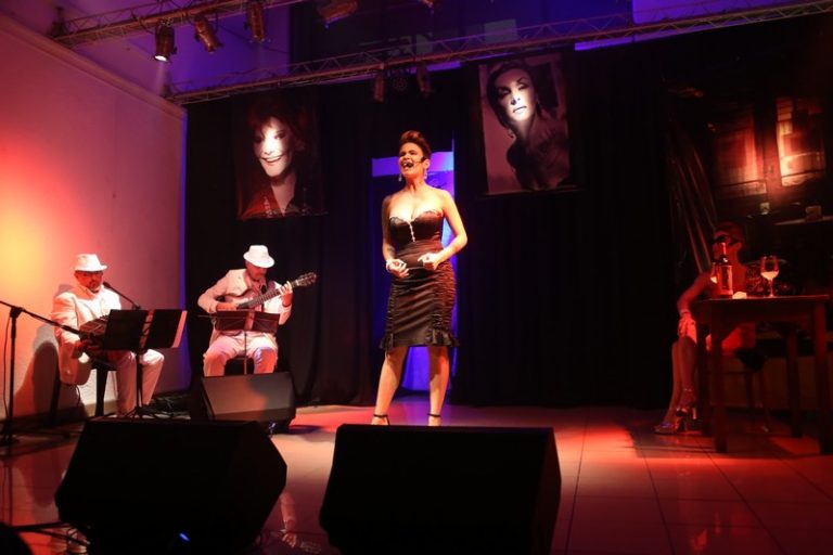 Noche a puro tango en Casa de La Pampa