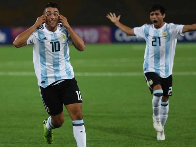El DT de la Selección Argentina sub 20 se refirió al piquense Matías Palacios: “Es muy joven, está en un gran club y no le ha pesado la camiseta”