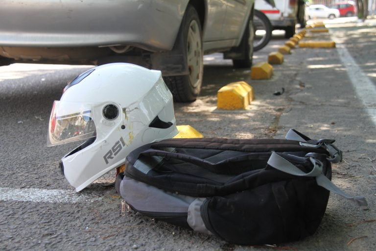 Si no fuera por el casco, podría haber sido una tragedia
