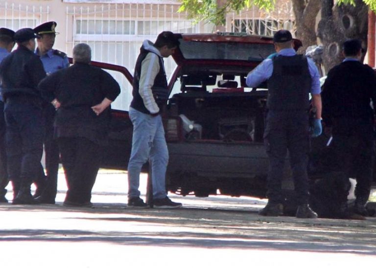Compró cerca de 95 kilos de carne y pagó con un cheque adulterado