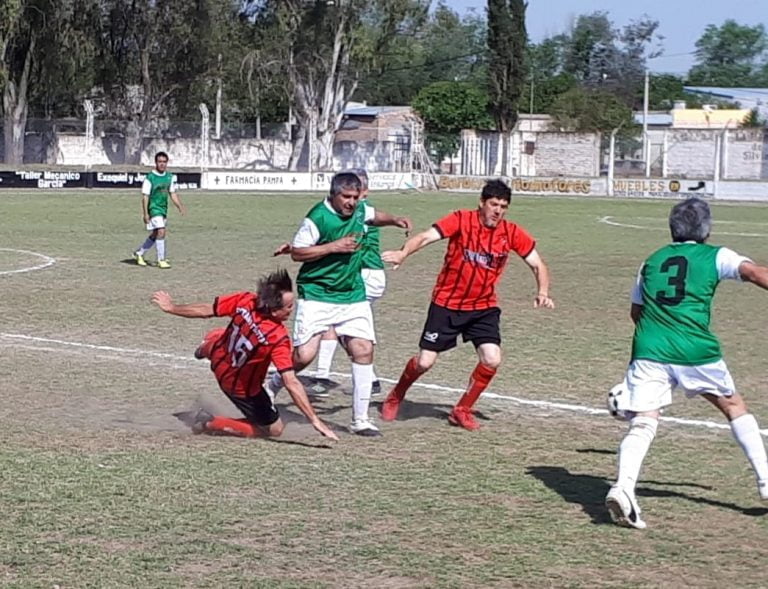 Liga de Veteranos: En Súper Sénior Cultural Argentino, All Boys, Lawn Tennis y Costa Brava pasaron a semifinales