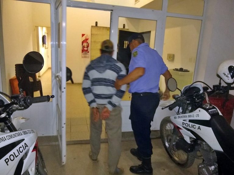 Realicó: Le robó la tarjeta de débito a una persona de 81 años y le gastó más de 100.000 pesos