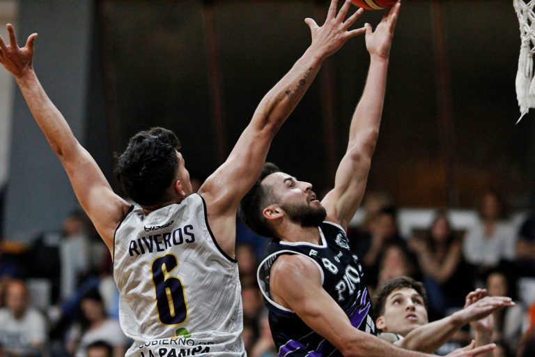 Federal de Básquet: Pico FBC debutó con una victoria, Ferro con una derrota