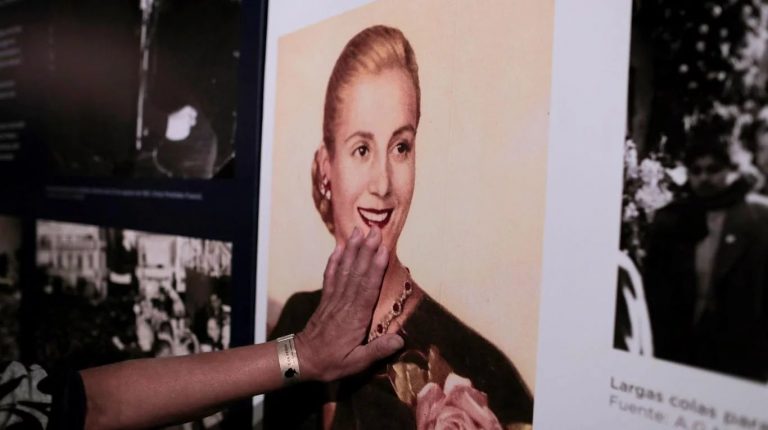 La CGT le pidió formalmente a la Iglesia santificar a Eva Perón