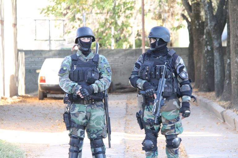 Allanamientos, un detenido y secuestro de armas de fuego por disparos en barrio “Malvinas Amarillo”
