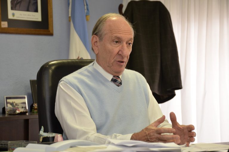 «Hay dos pacientes en situación crítica», dijo el Ministro de Salud, Mario Kohan