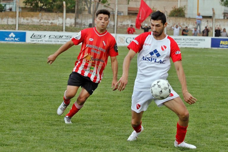 Torneo Provincial de Fútbol: Sportivo Independiente y Rácing golearon y están en semifinales