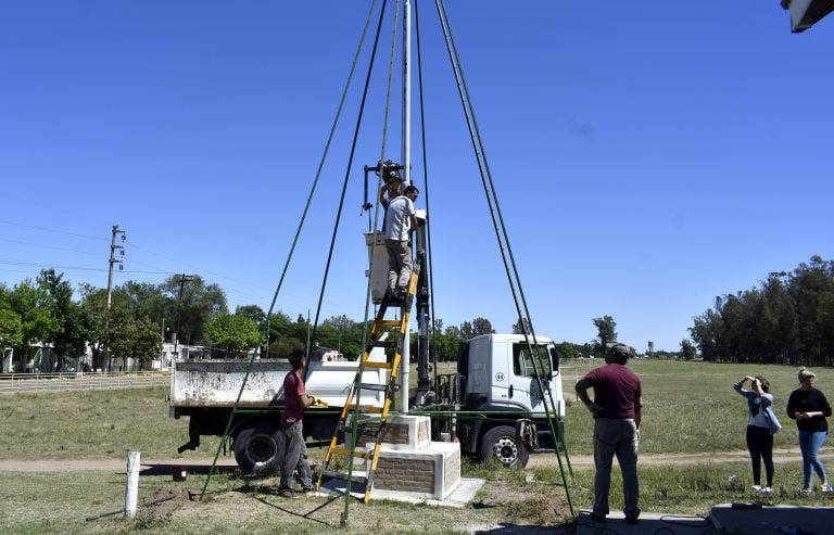 Comenzó la construcción del Eco Árbol de Navidad