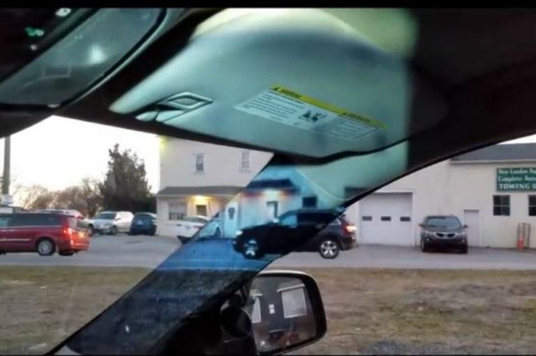 Tiene 14 años y creó un sistema para terminar con los puntos ciegos del auto
