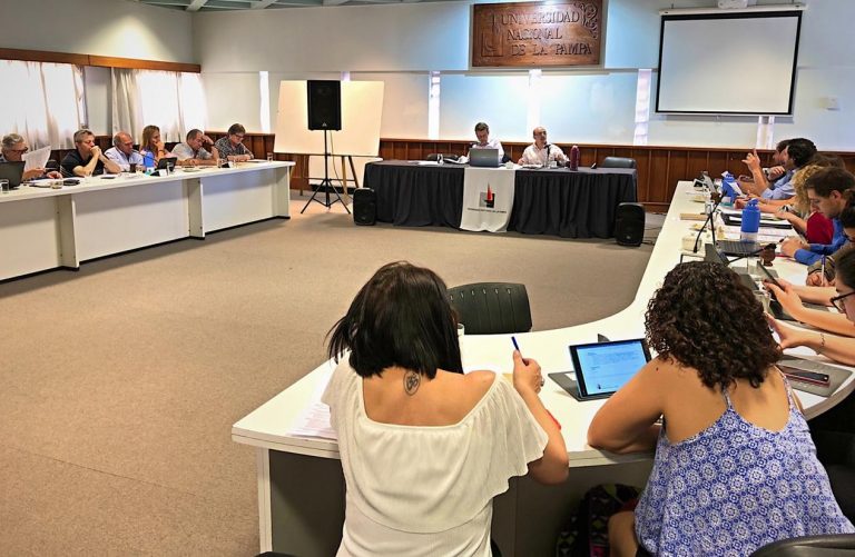 Nuevo Régimen de contrataciones en la UNLPam: Se priorizará cooperativas y proveedores pampeanos que incorporen la perspectiva de género
