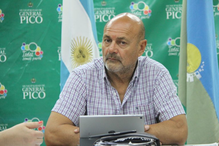 “El nuevo Estatuto le dará estabilidad a los trabajadores municipales”, dijo el Intendente Rainone