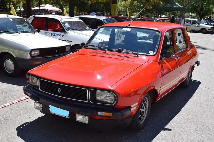 Hace 25 años se dejaba de fabricar el Renault 12, uno de los autos mas queridos por los argentinos