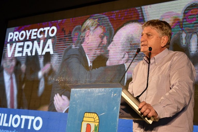 Tras presentar el nuevo gabinete se confirma la continuidad del “proyecto Verna”