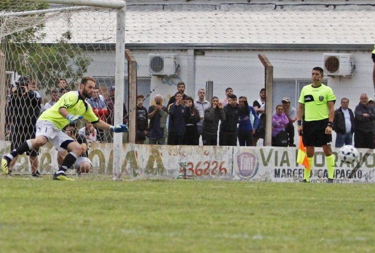 Nicolás Bellendier, arquero de Racing: “Supimos arreglar los errores”