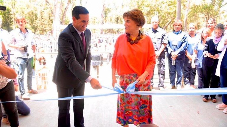 Una Argentina que tiene cáncer, invirtió toda su fortuna para construir un centro oncológico
