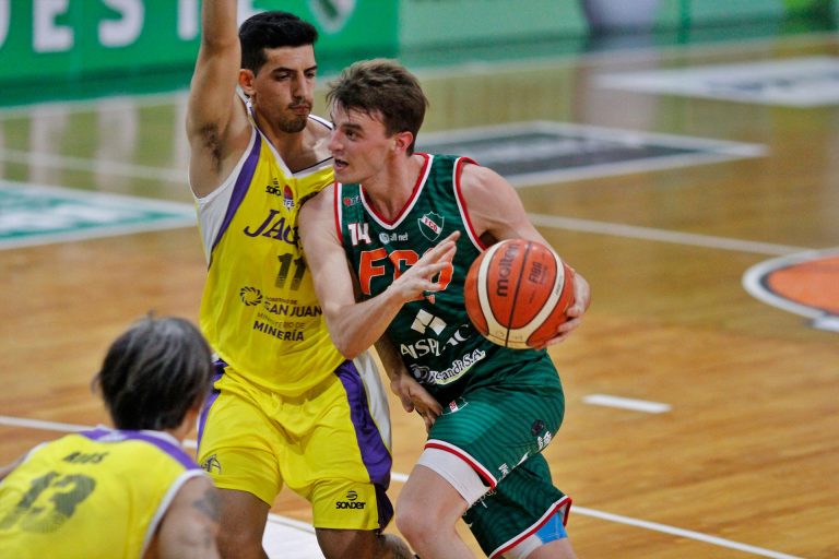 Básquet Federal: Ferro consiguió una victoria significativa ante Jachal de San Juan