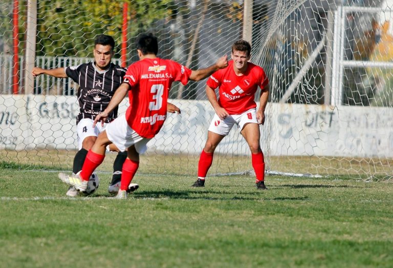 Torneo Provincial: Independiente busca la gloria frente a Rácing de Castex