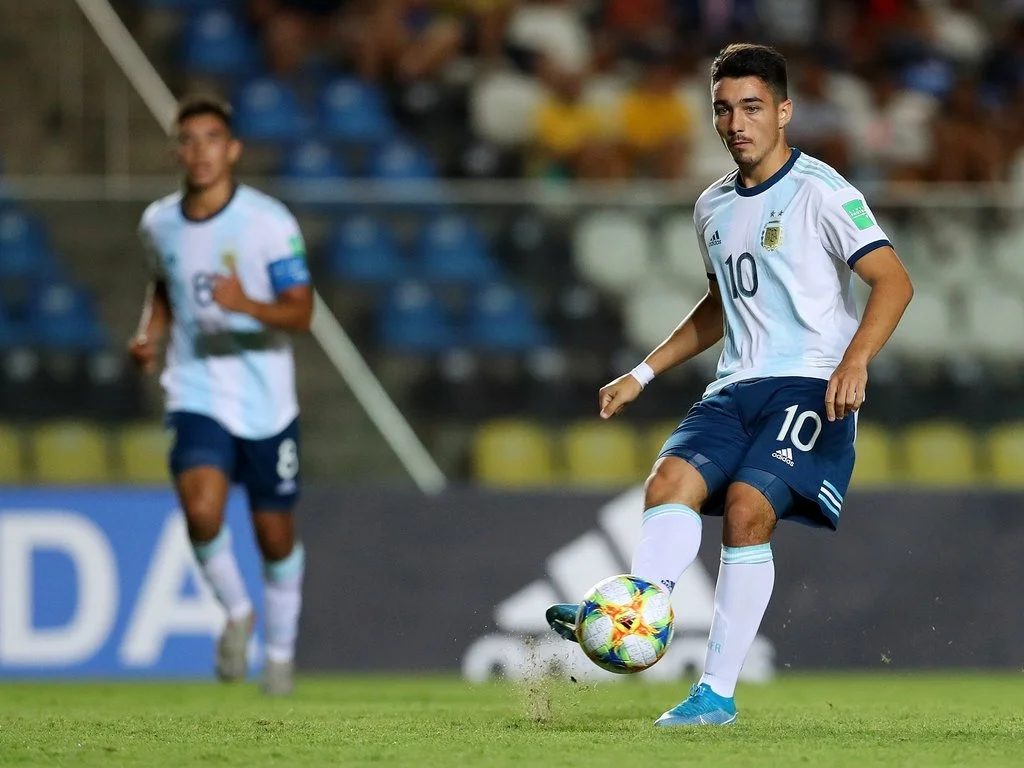La sub 17 del piquense Matías Palacios cayó ante Paraguay y quedó eliminada del Mundial
