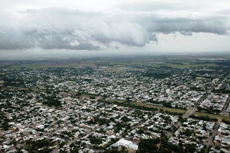 El alerta por “tormentas fuertes” y ocasional caída de granizo para La Pampa seguirá vigente hasta la madrugada