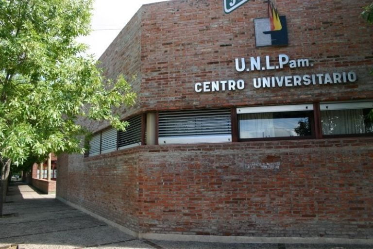 La Universidad Nacional de La Pampa tiene una nueva carrera de posgrado: el “Doctorado en Biociencias”