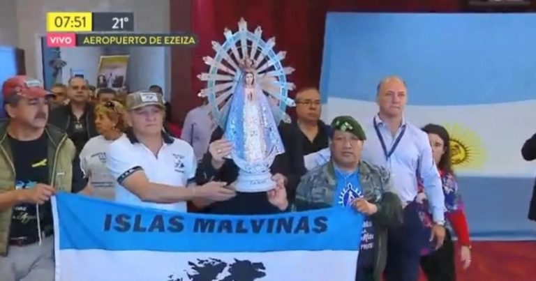 Histórico: Luego de 37 años, llegó al país la Virgen de Luján que estuvo en Malvinas