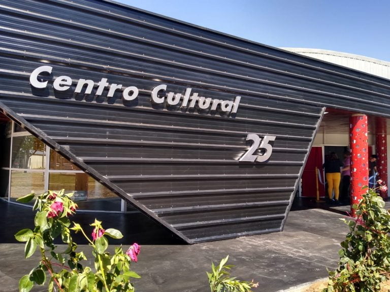 Se reinauguró el Centro Cultural de 25 de Mayo