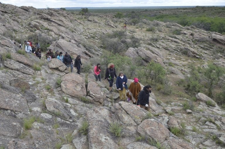 Se inauguró el sendero “Caminos del Agua” en el yacimiento arqueológico pampeano Cerro de los Viejos