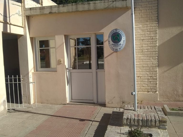 Caleufú: Atrapan y demoran a joven de 18 años que intentó robar un kiosco