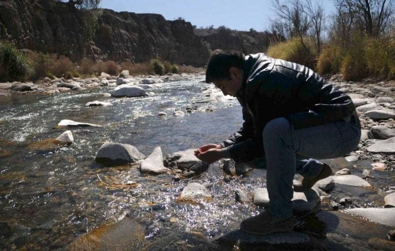 Según datos oficiales se derrocha la mitad del agua que se consume en Mendoza