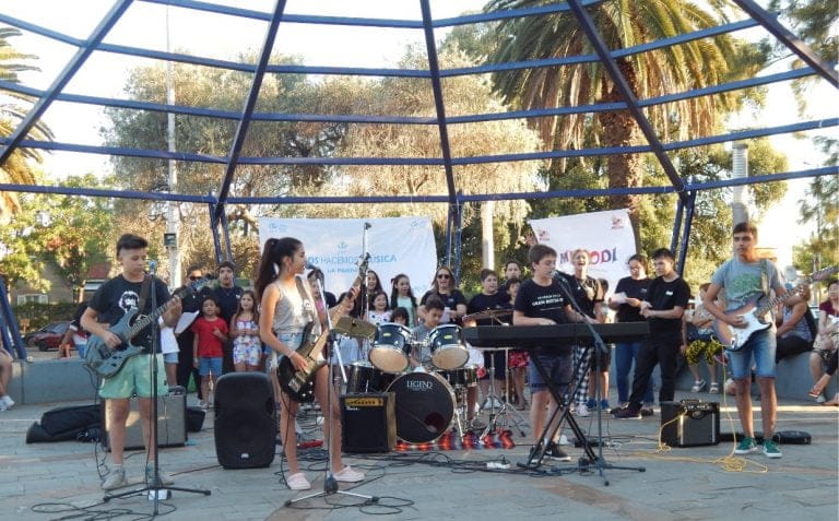 General Pico disfrutó de su “Canta Argentina” en la Plaza San Martín