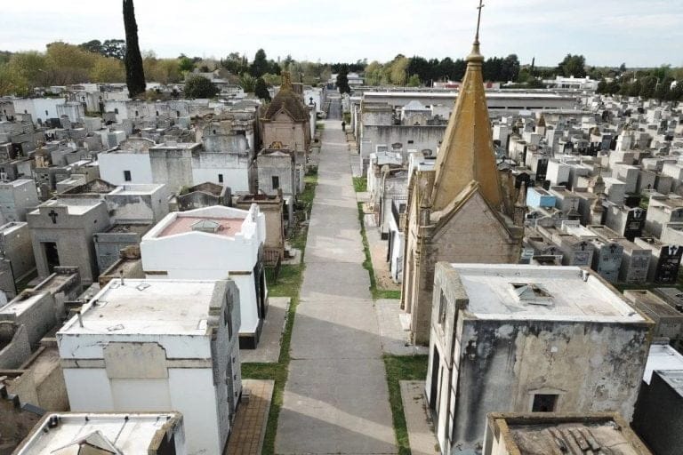 Día de la Madre: Mirá los horarios de visita al Cementerio Municipal