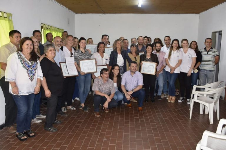 Alicia Mayoral entregó Diplomas de Interés Legislativo y Beneplácito a instituciones en General Pico