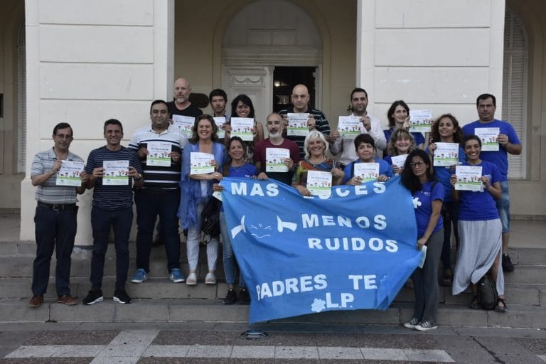 “Más luces, menos ruido”: El grupo de Padres TEA se reunió con funcionarios municipales pensando en una nueva ordenanza