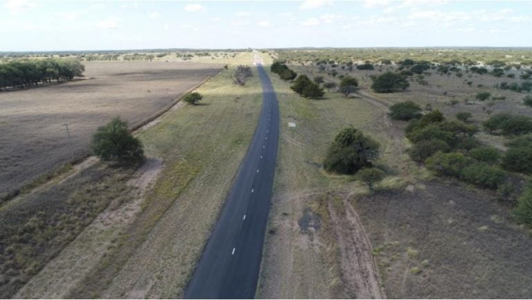 Continúan los trabajos de microaglomerado en varias rutas provinciales de La Pampa