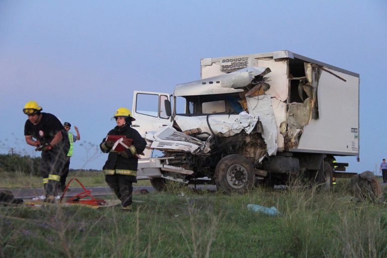 Segundo parte médico de los camioneros accidentados: Uno de ellos fue intervenido quirúrgicamente y permanece en estado crítico