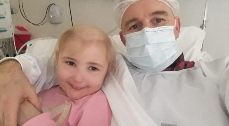Córdoba: les robaron el celular con los recuerdos de su hija y buscan recuperarlos