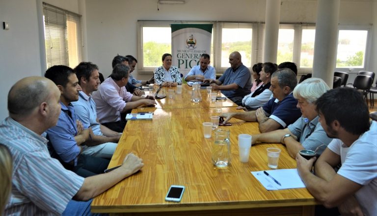 El Municipio alienta a los comercios para que extiendan el horario de venta durante la víspera de la Navidad