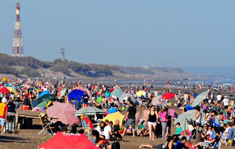 Monte Hermoso abre mañana la temporada de verano con la Fiesta de la Cerveza