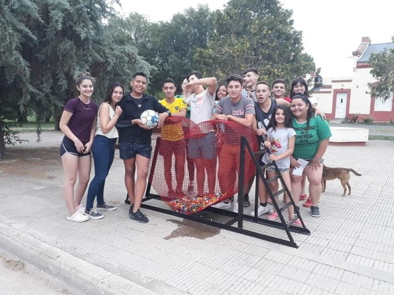 Jóvenes pampeanos crearon un “Corazón Solidario” para ayudar al Garraham