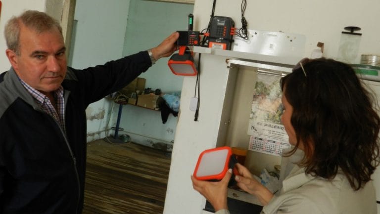 El gobierno pampeano pretende llegar este año a 300 usuarios rurales con kits para generar energía renovable