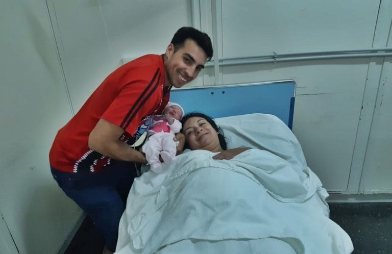 El primer nacimiento en General Pico: Pesó 3,400 kg y nació a las 07:15