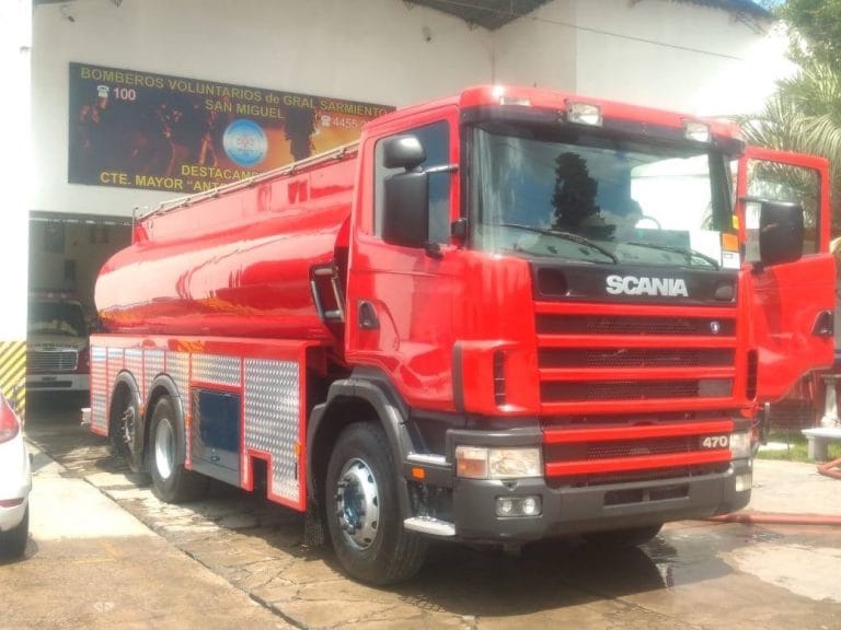 Esta noche llega a General Pico la nueva autobomba cisterna para los bomberos