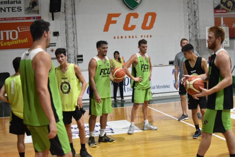 Federal de Básquet: Ferro juega esta noche con Juventud Unida de Alpachiri
